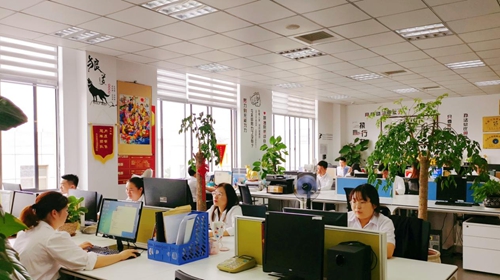 恭喜！蘇州昱騰與依迪埃展柜公司簽訂勞務外包業務！